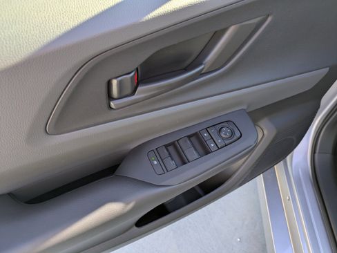 New 2026 Toyota Prius LE image 11