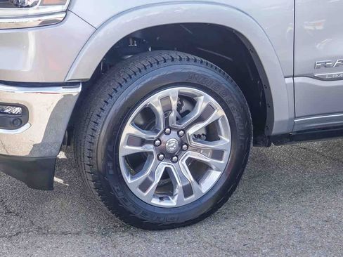 Used 2022 RAM 1500 Limited image 9