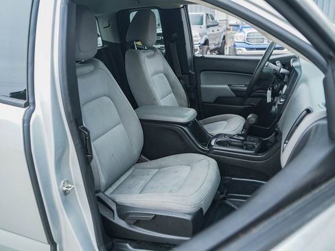 Used 2019 Chevrolet Colorado W/T image 11