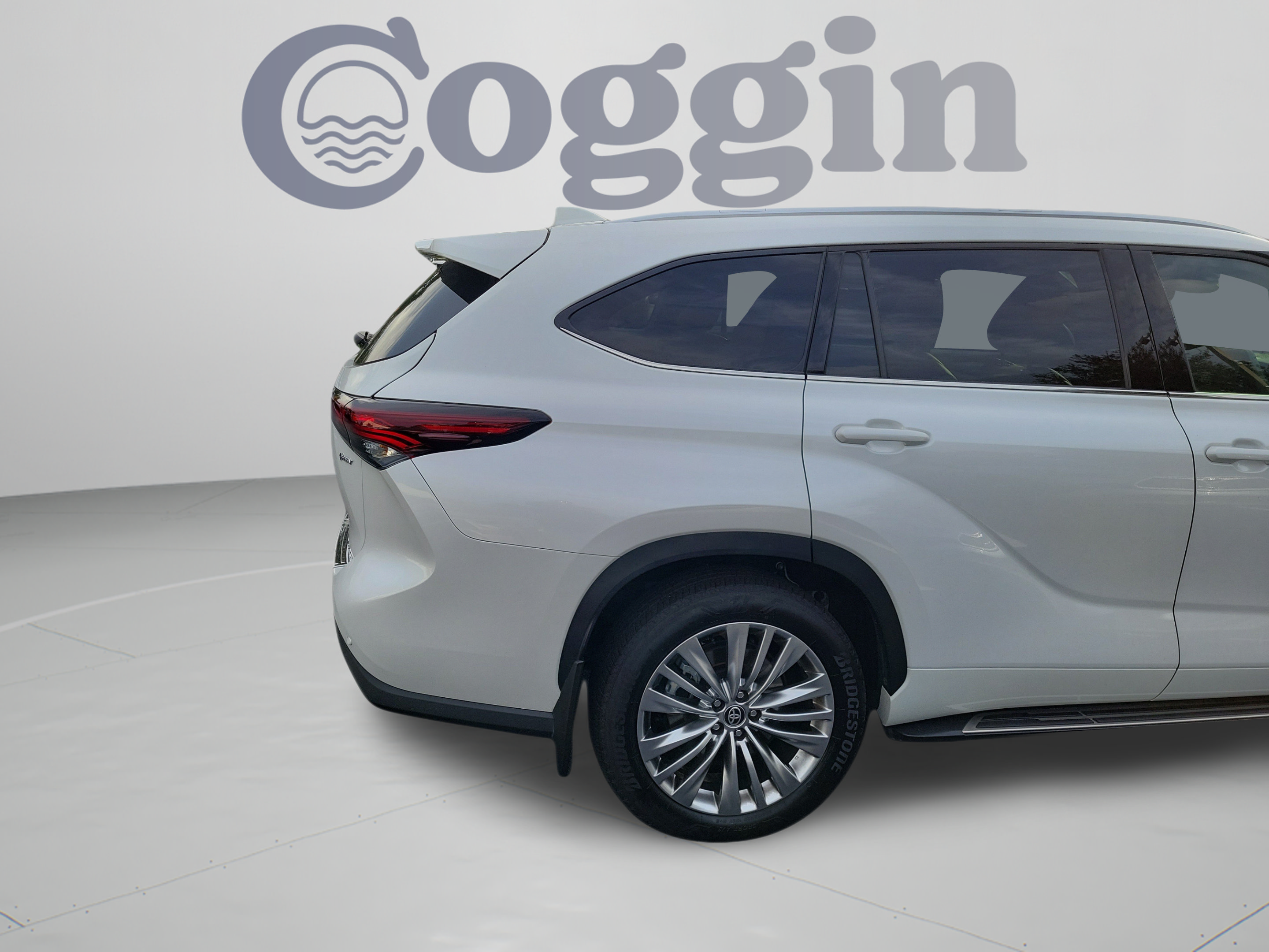 Certified 2026 Toyota Highlander Platinum AWD/4WD image 33