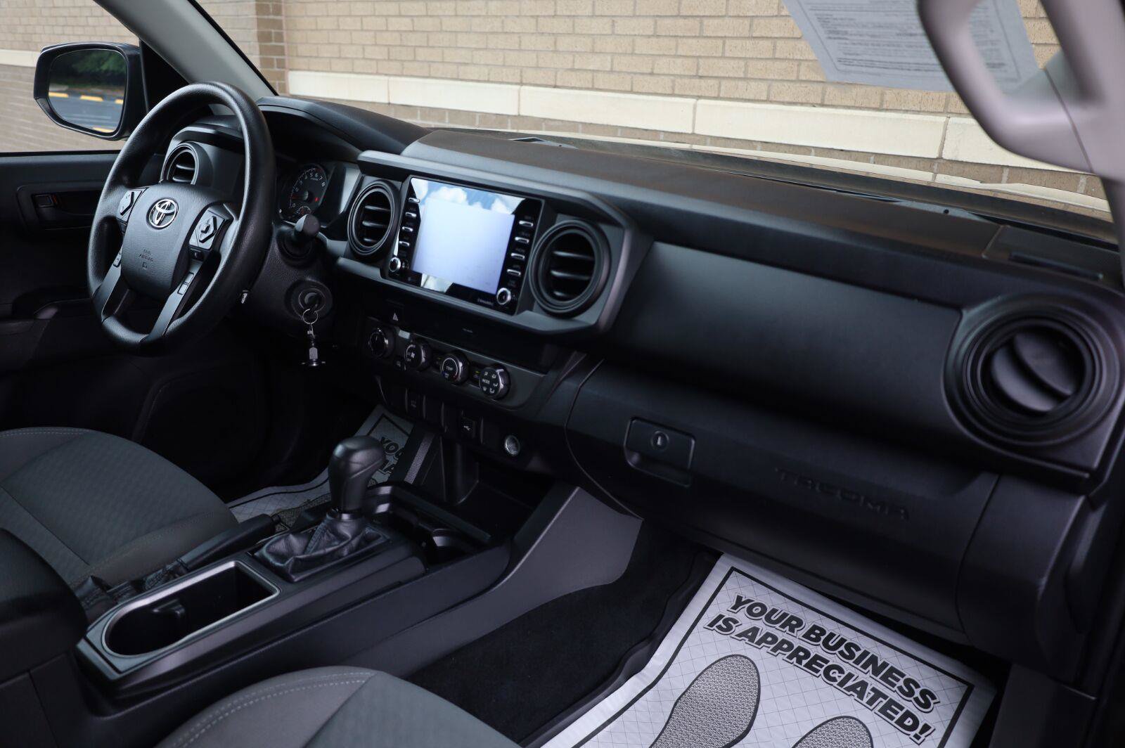 Used 2020 Toyota Tacoma SR AWD/4WD image 21