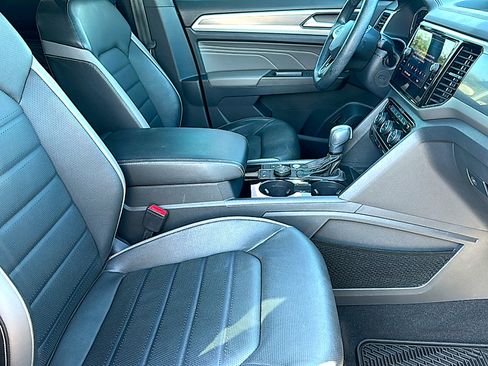 Used 2023 Volkswagen Atlas Cross Sport SEL Premium R-Line AWD/4WD image 24