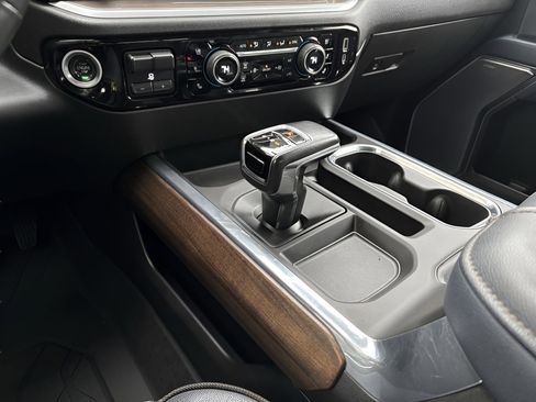 Used 2022 Chevrolet Silverado 1500 High Country image 56