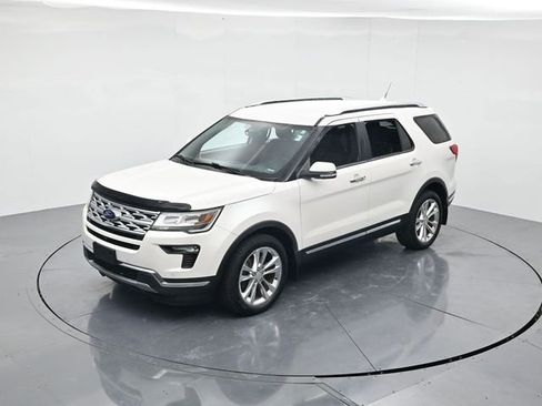 Used 2018 Ford Explorer Limited w/ Class II Trailer Tow Package image 41