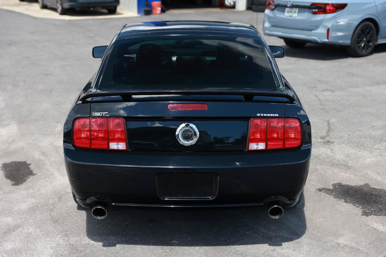 Used 2009 Ford Mustang Convertible RWD image 9