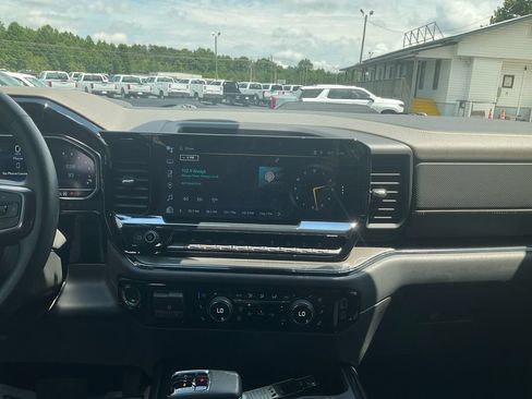 Used 2023 Chevrolet Silverado 1500 ZR2 AWD/4WD image 20