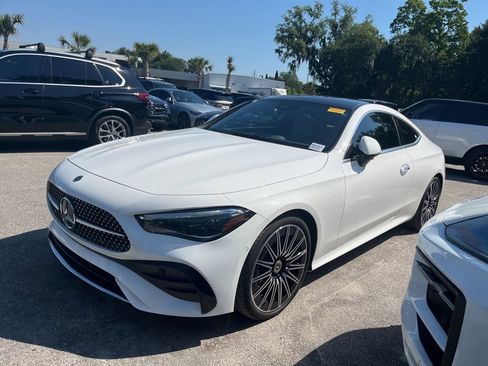 Used 2026 Mercedes-Benz CLE 300 4MATIC Coupe image 2