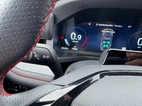 Used 2025 Ford Explorer ST-Line image 20