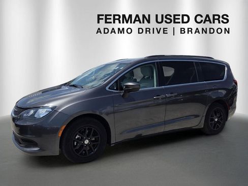 Used 2021 Chrysler Voyager Lxi FWD image 1