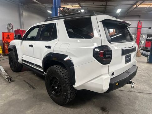 Used 2025 Toyota 4Runner Trailhunter AWD/4WD image 5