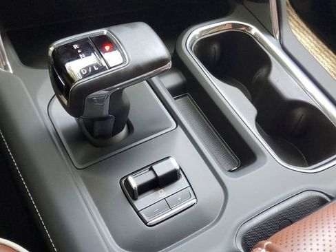 Certified 2024 GMC Sierra 1500 Denali Ultimate AWD/4WD image 25
