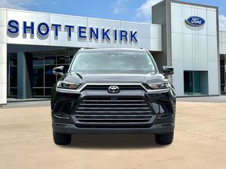 Used 2025 Toyota Grand Highlander AWD video 2