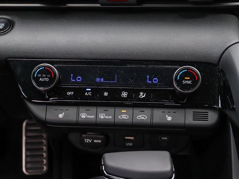 New 2026 Hyundai Elantra SEL Sport Premium FWD image 17