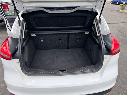 Used 2017 Ford Focus SE FWD image 14