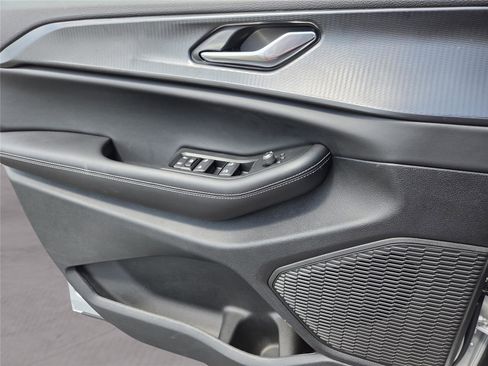 New 2025 Jeep Grand Cherokee Altitude image 53