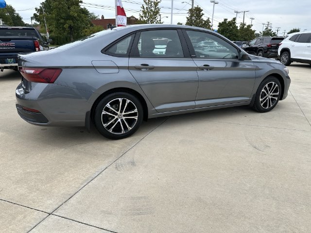 Used 2023 Volkswagen Jetta Sport FWD image 43