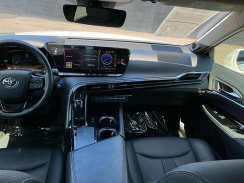 Used 2021 Toyota Mirai w/ Advanced Technology Package RWD image 16