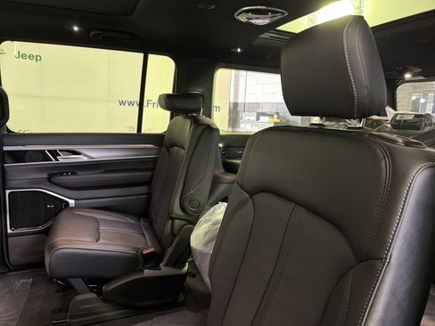 New 2026 Jeep Grand Wagoneer Limited w/ Premium Group II AWD/4WD image 25