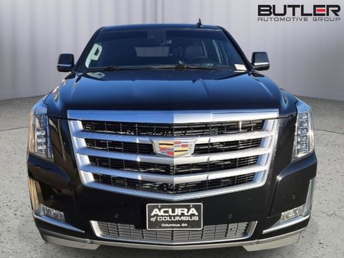 Used 2019 Cadillac Escalade Luxury image 2