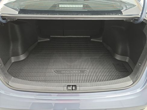 Used 2024 Toyota Corolla LE image 12