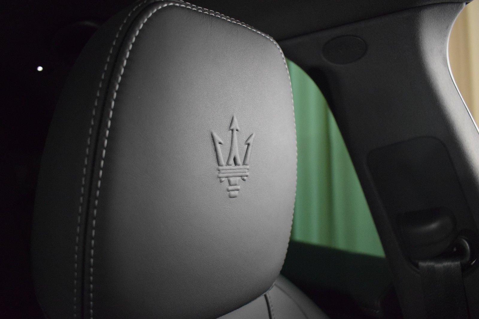 Certified 2025 Maserati Grecale Modena AWD/4WD image 36