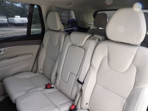 New 2026 Volvo XC90 T8 Ultra w/ Protection Package Premier AWD/4WD image 24