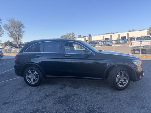 Used 2022 Mercedes-Benz GLC 300 image 6