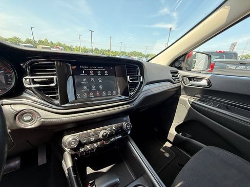 Used 2021 Dodge Durango SXT w/ 3rd Row Seating Group RWD image 36