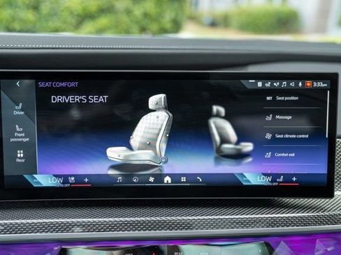 Used 2023 BMW i7 xDrive60 w/ Executive Package 2 AWD/4WD image 45