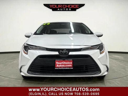 Used 2024 Toyota Corolla LE image 8