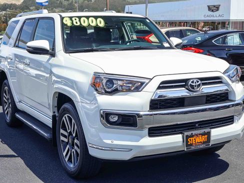 Used 2023 Toyota 4Runner Limited AWD/4WD image 21