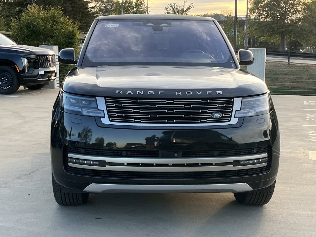 Certified 2023 Land Rover Range Rover SE AWD/4WD image 9