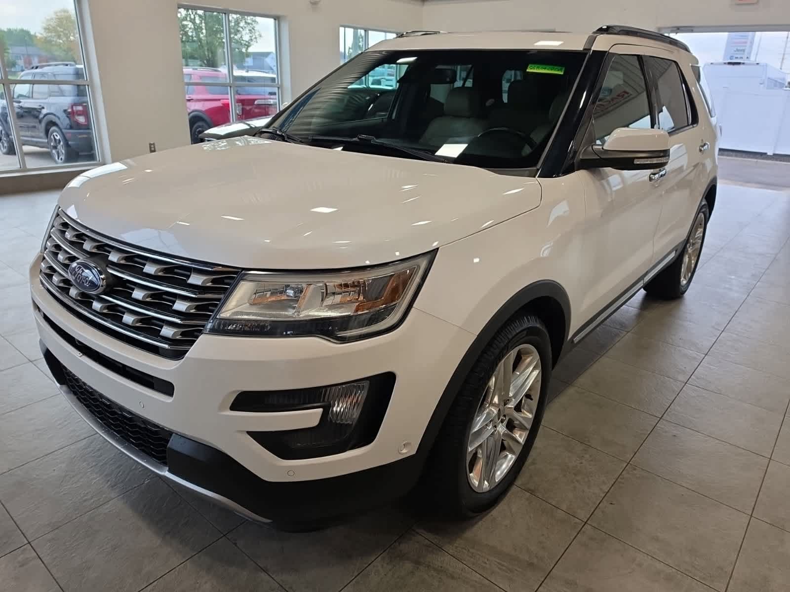 Used 2016 Ford Explorer Limited w/ Equipment Group 301A AWD/4WD image 1