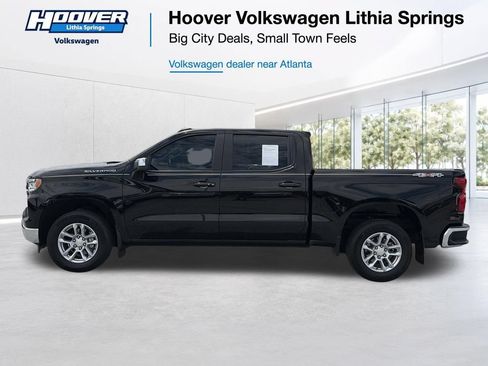 Used 2023 Chevrolet Silverado 1500 LT AWD/4WD image 19