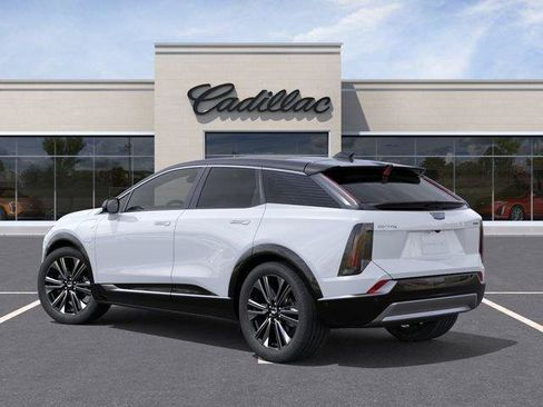 New 2026 Cadillac Optiq Luxury 2 RWD image 3