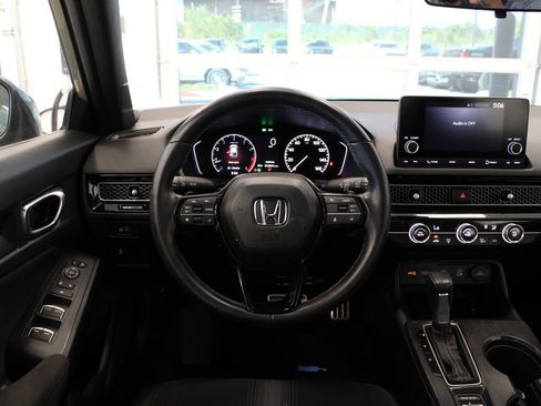 Used 2025 Honda Civic Sport image 17