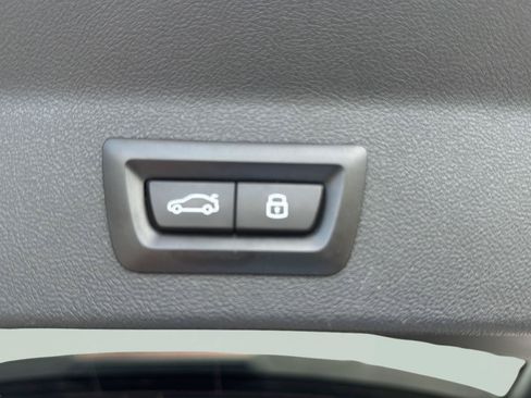 Used 2023 BMW X3 xDrive30i AWD/4WD image 7