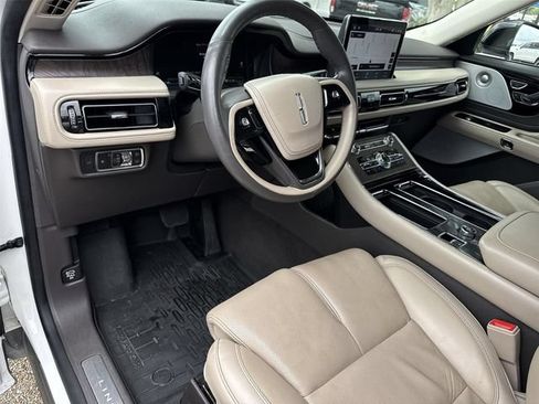 Used 2022 Lincoln Aviator Reserve w/ Equipment Group 201A RWD image 10
