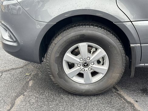 Used 2023 Mercedes-Benz Sprinter 2500 image 12