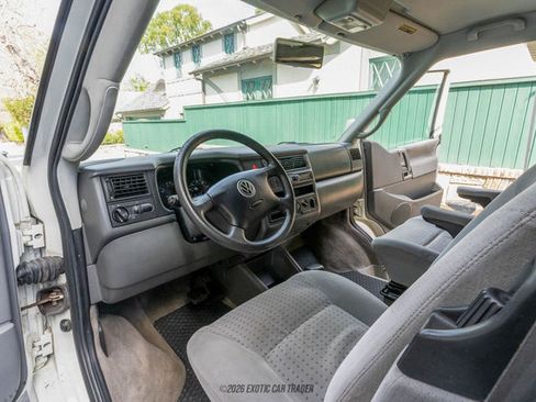 Used 2003 Volkswagen Eurovan MV image 31