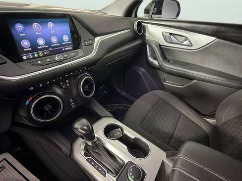 Used 2019 Chevrolet Blazer LT FWD image 19