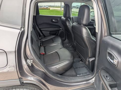 Used 2020 Jeep Compass Latitude image 6