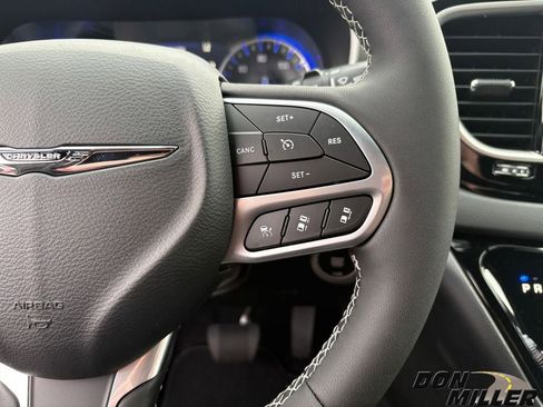 New 2026 Chrysler Voyager LX image 15