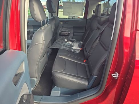 New 2026 Ford Maverick Lariat w/ Black Appearance Package image 30