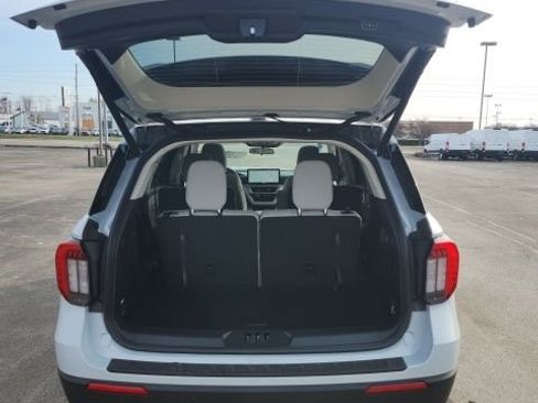 New 2026 Ford Explorer Active w/ Active Comfort Package image 23