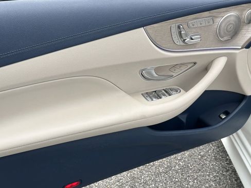 Used 2023 Mercedes-Benz E 450 4MATIC Cabriolet image 11