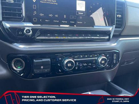 Used 2025 GMC Sierra 1500 SLT w/ SLT Premium Plus Package AWD/4WD image 29