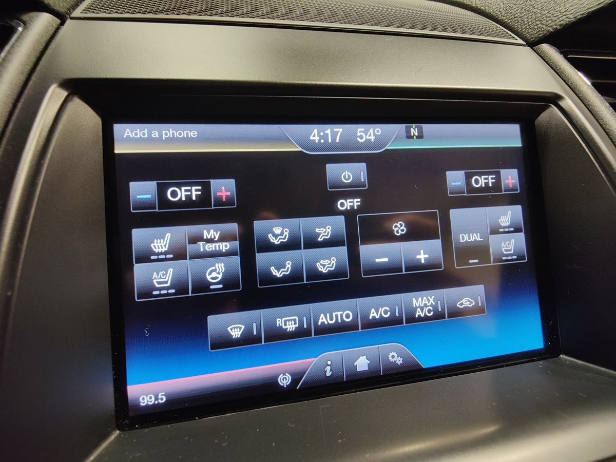Used 2015 Ford Taurus Limited w/ Equipment Group 301A AWD/4WD image 37