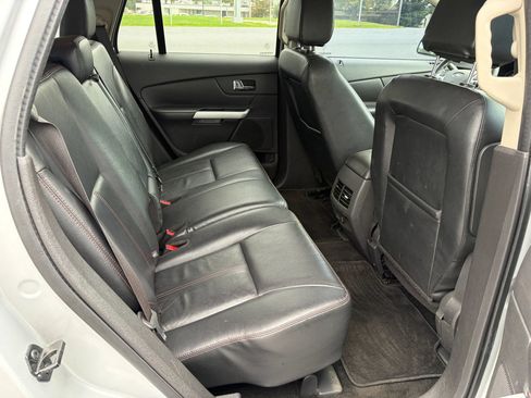 Used 2014 Ford Edge SEL w/ Equipment Group 205A AWD/4WD image 11