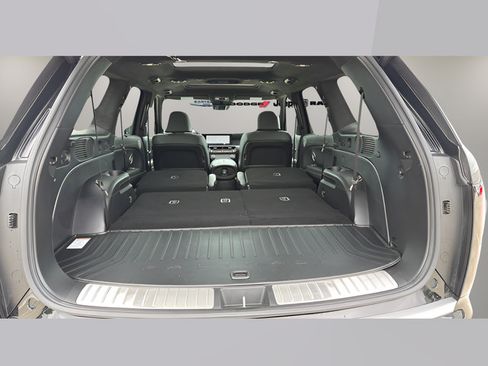 Used 2026 Hyundai Palisade Calligraphy AWD/4WD image 13